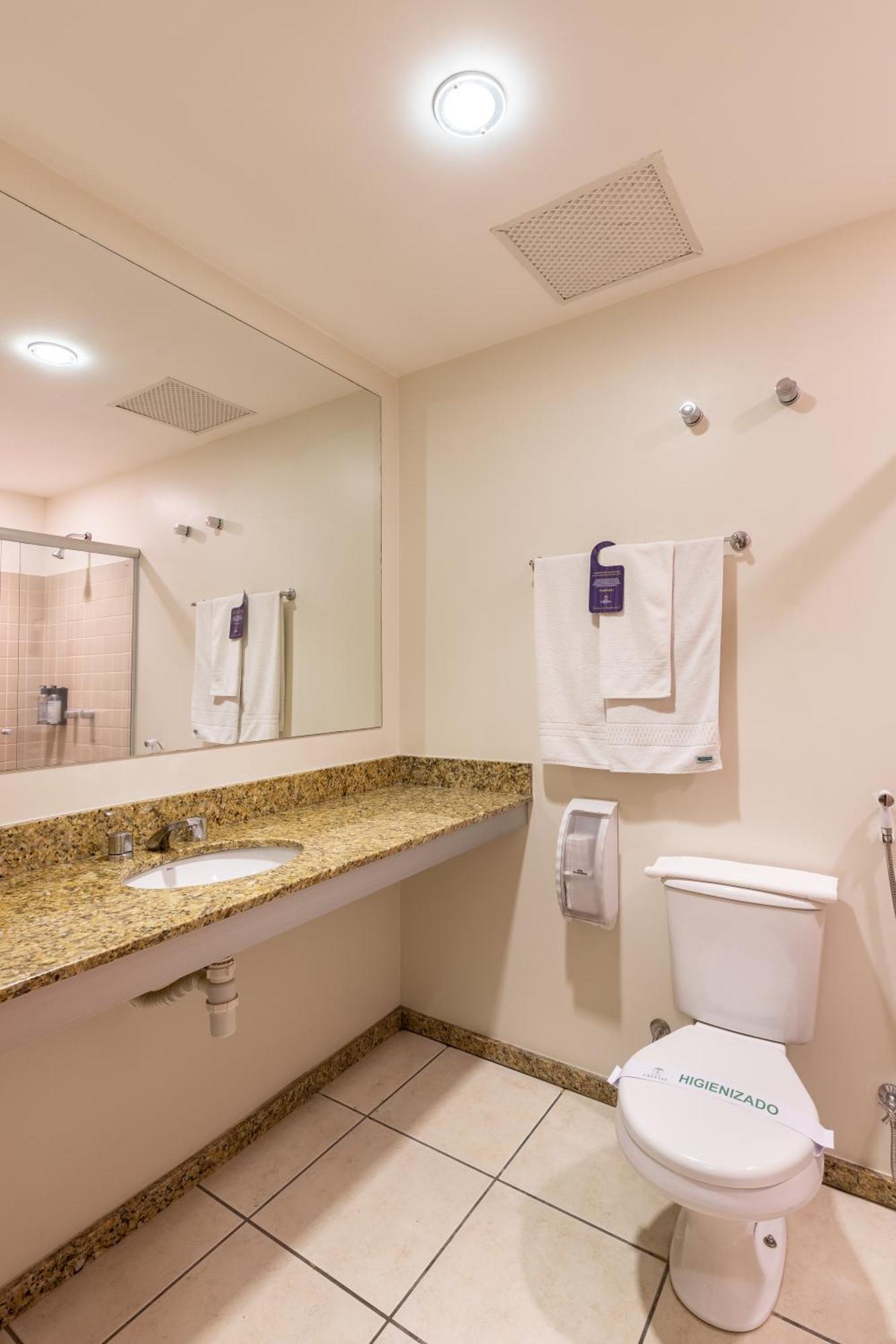 לונדרינה Hotel Crystal מראה חיצוני תמונה