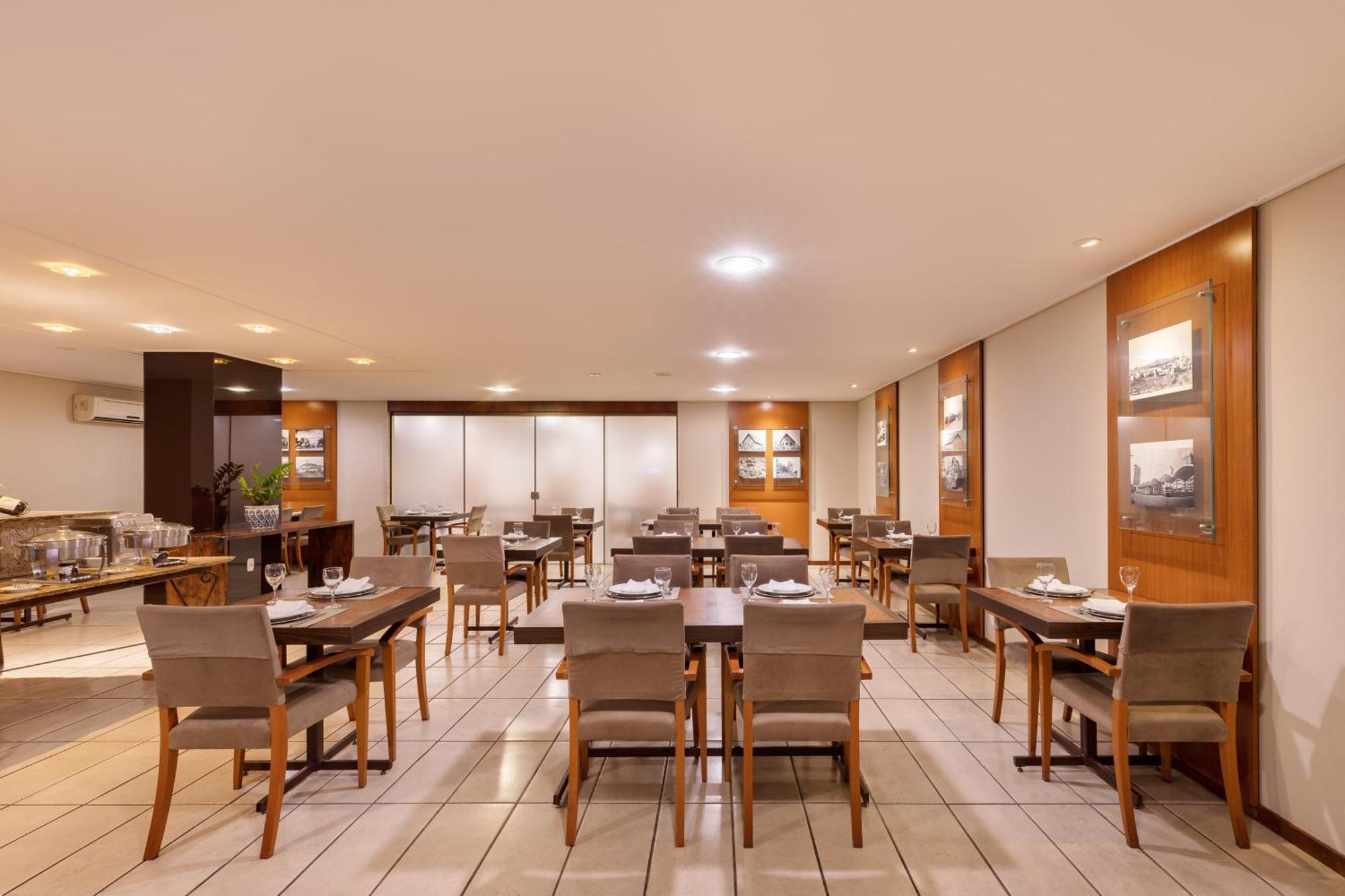 לונדרינה Hotel Crystal מראה חיצוני תמונה